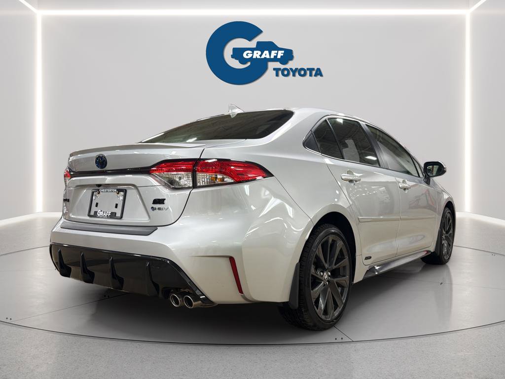 Used 2025 Toyota Corolla SE w/ SE Premium Package image 7
