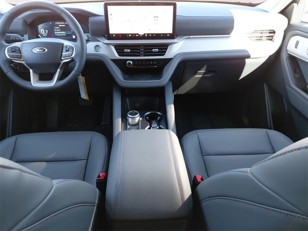 New 2026 Ford Explorer Active image 10
