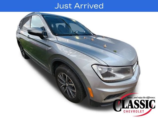 Used 2020 Volkswagen Tiguan SE image 1