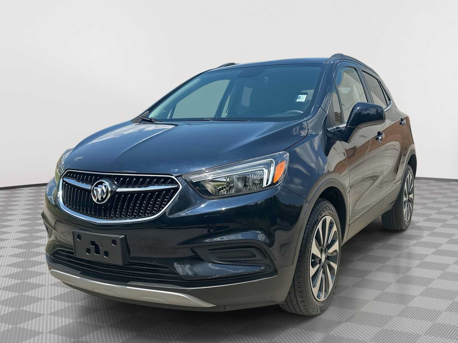 Certified 2021 Buick Encore Preferred w/ Safety Package FWD image 1