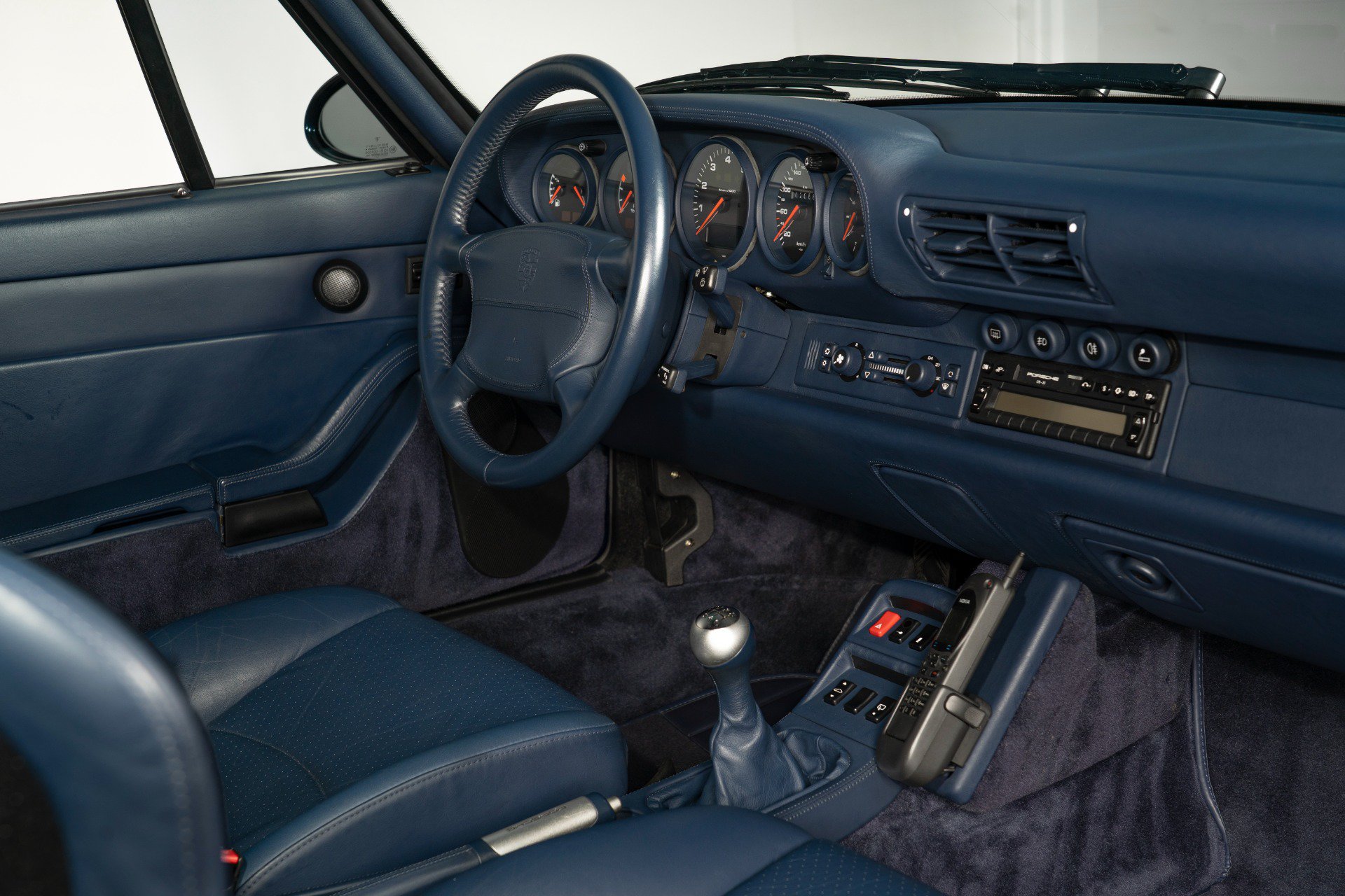 Used 1998 Porsche 911 image 33