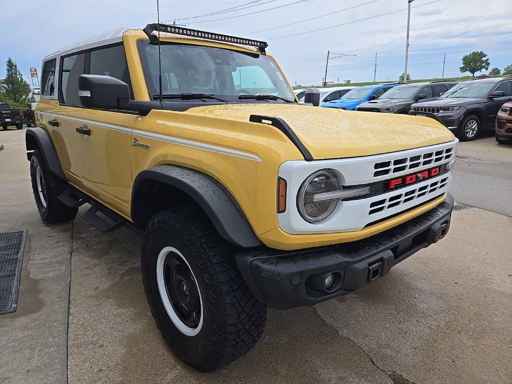 Used 2023 Ford Bronco Heritage Edition AWD/4WD image 14