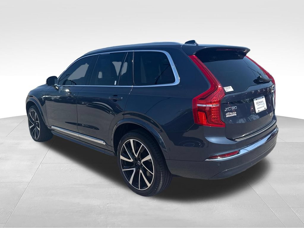 Used 2023 Volvo XC90 B5 Plus w/ Protection Package Premier AWD/4WD video 3