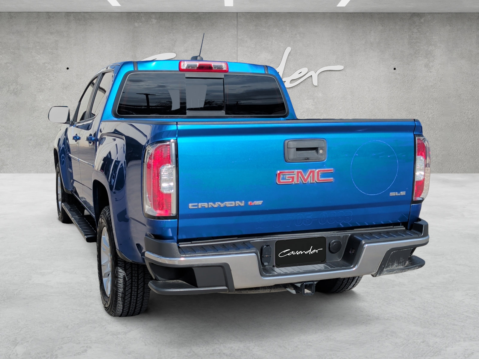 Used 2018 GMC Canyon SLE w/ SLE Convenience Package RWD image 16