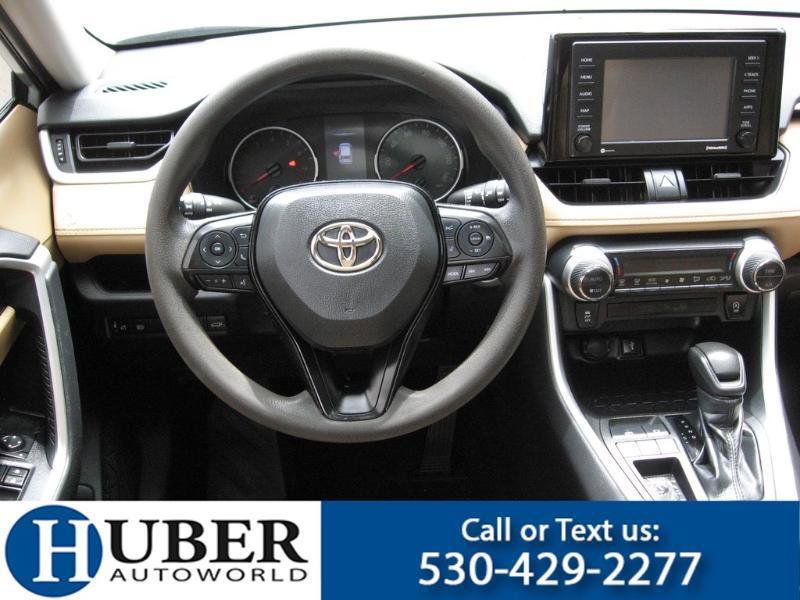 Used 2021 Toyota RAV4 XLE w/ Convenience Package image 6