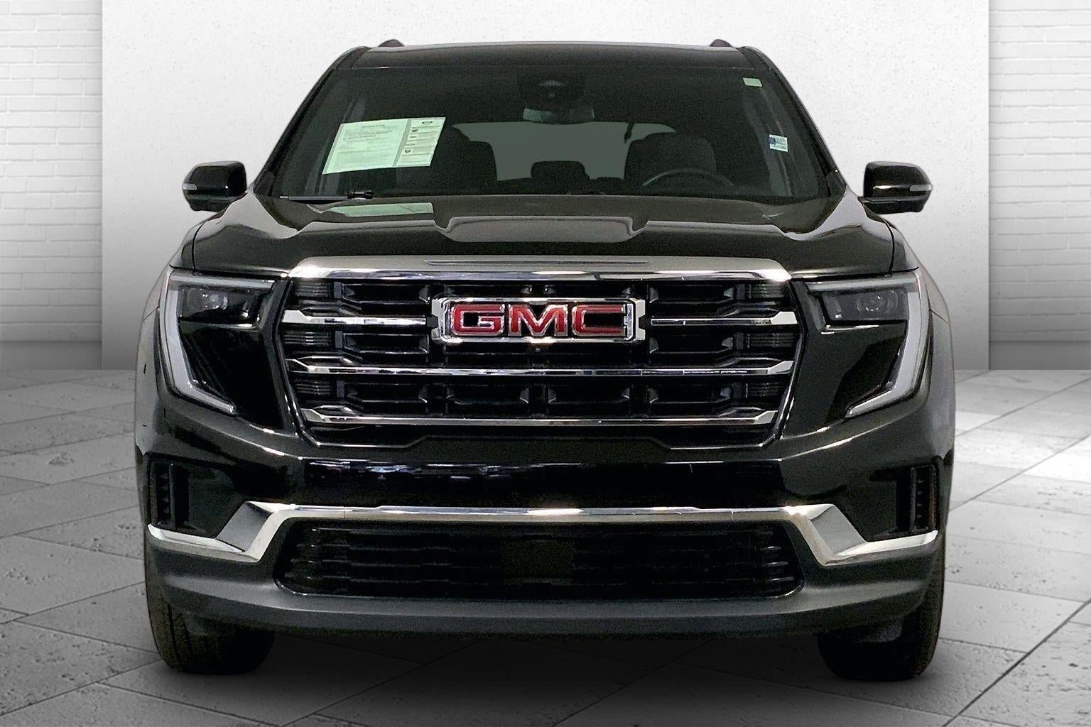 Used 2025 GMC Acadia Elevation FWD image 2