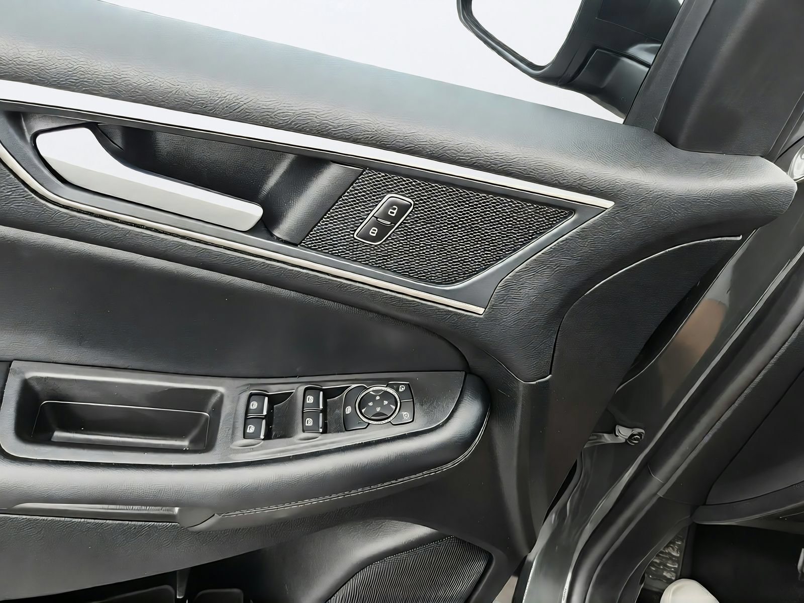 Used 2024 Ford Edge SEL w/ Convenience Package AWD/4WD image 22