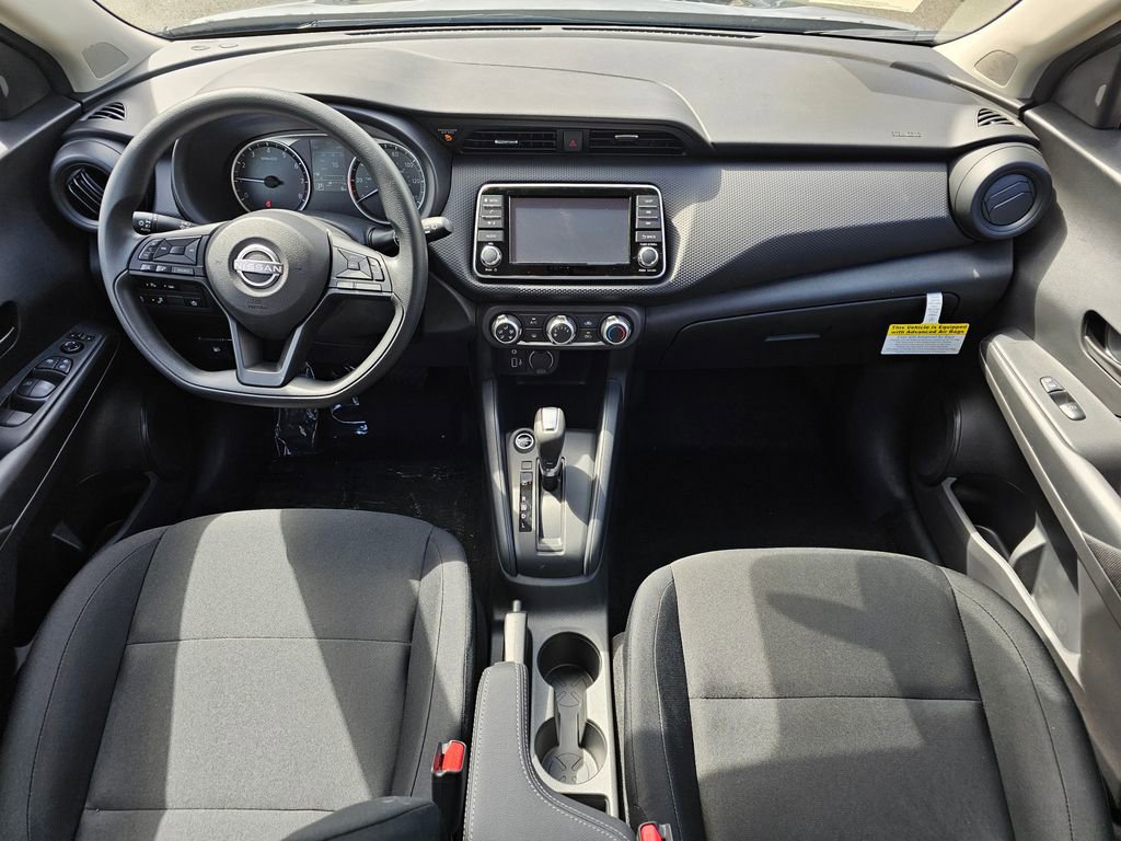 New 2025 Nissan Kicks Play S image 6