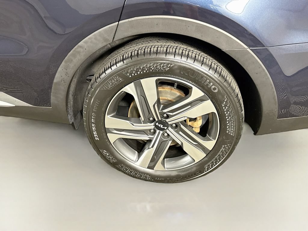 Certified 2023 Kia Sorento EX AWD/4WD image 37