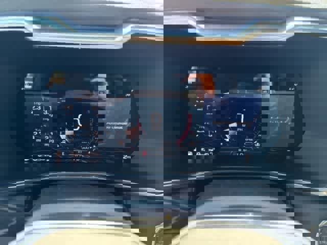 New 2025 GMC Canyon Elevation w/ Convenience Package image 19