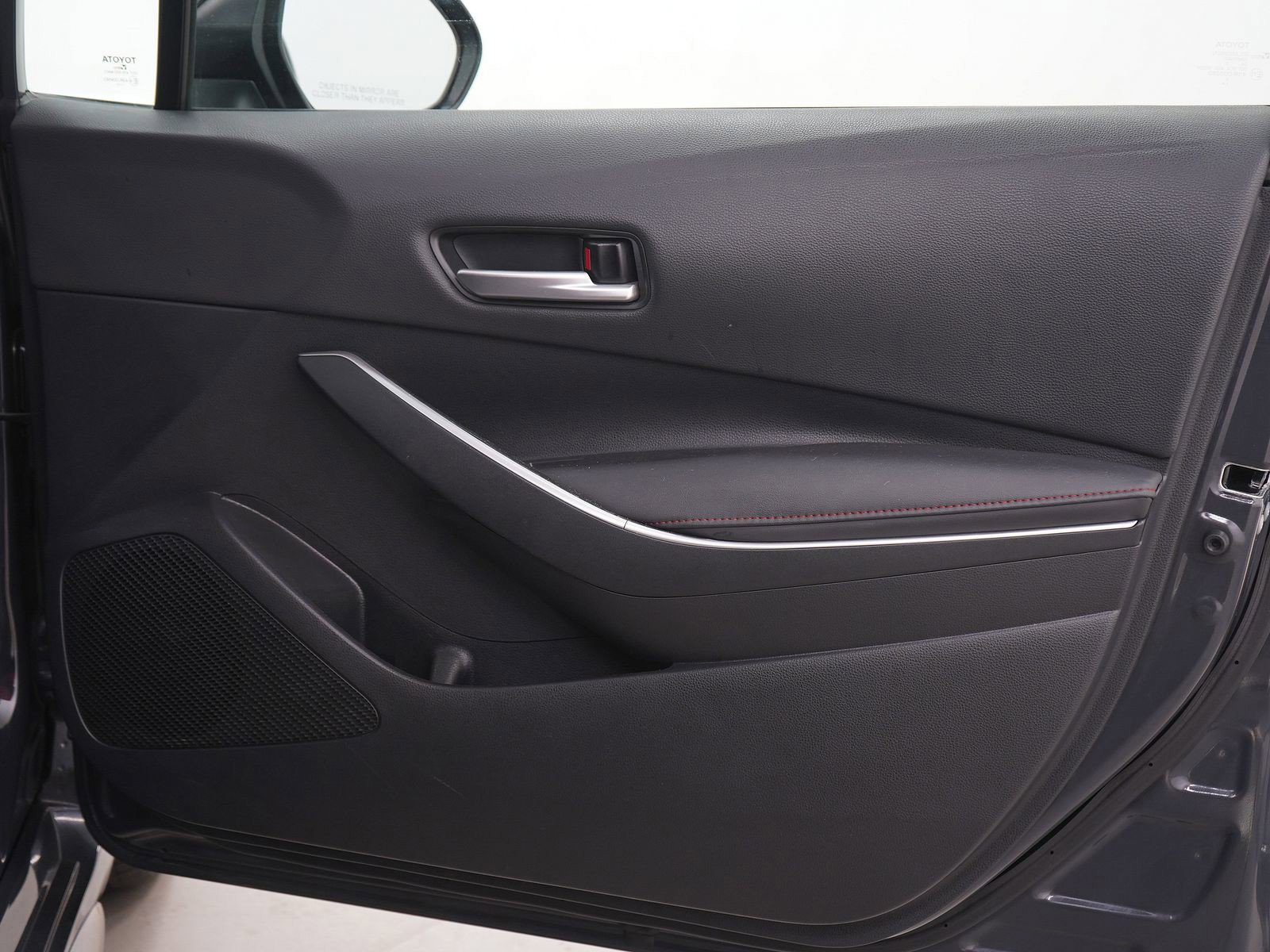 Used 2023 Toyota Corolla SE FWD image 9