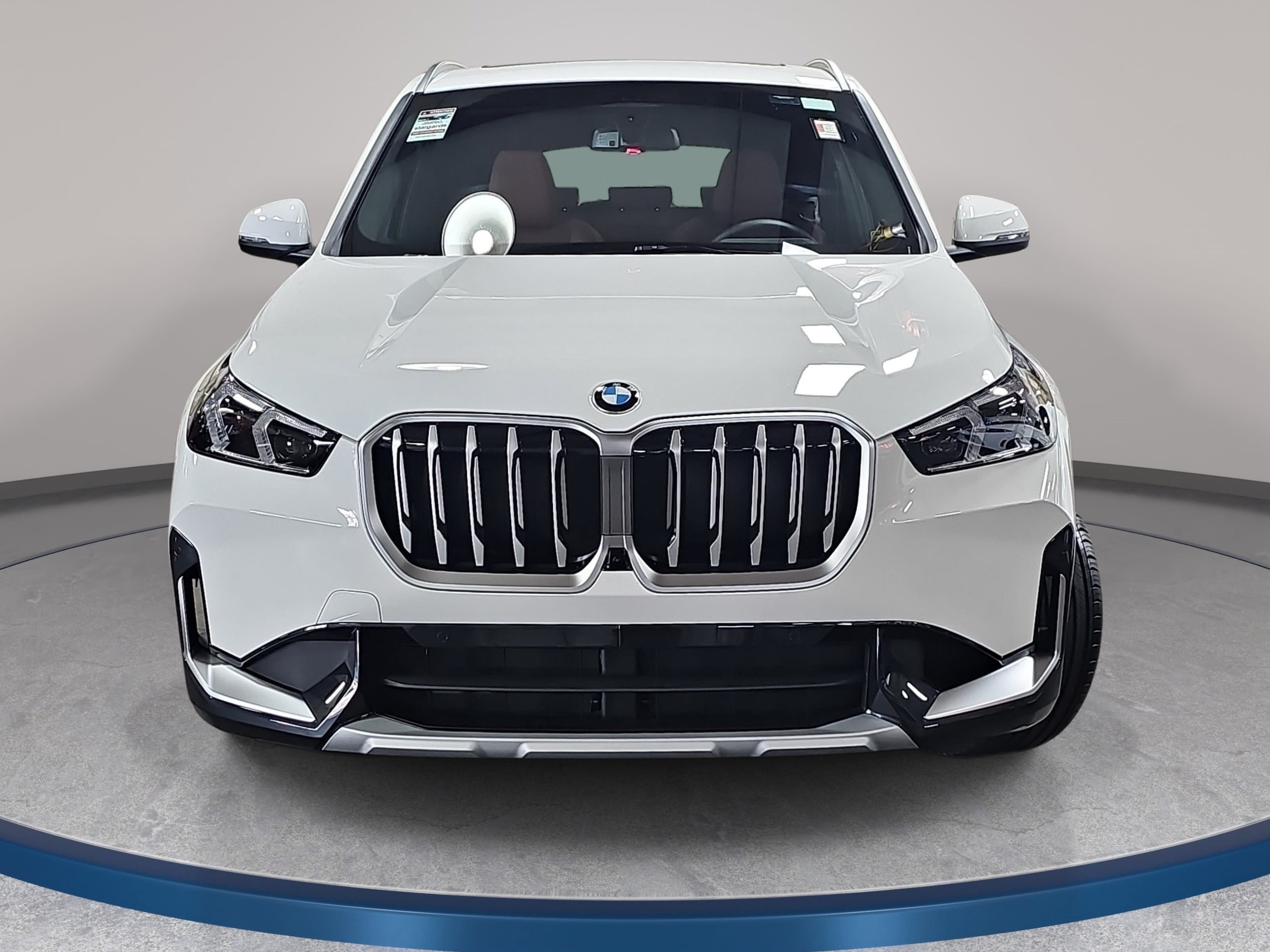 New 2026 BMW X1 xDrive28i w/ Technology Package AWD/4WD image 2