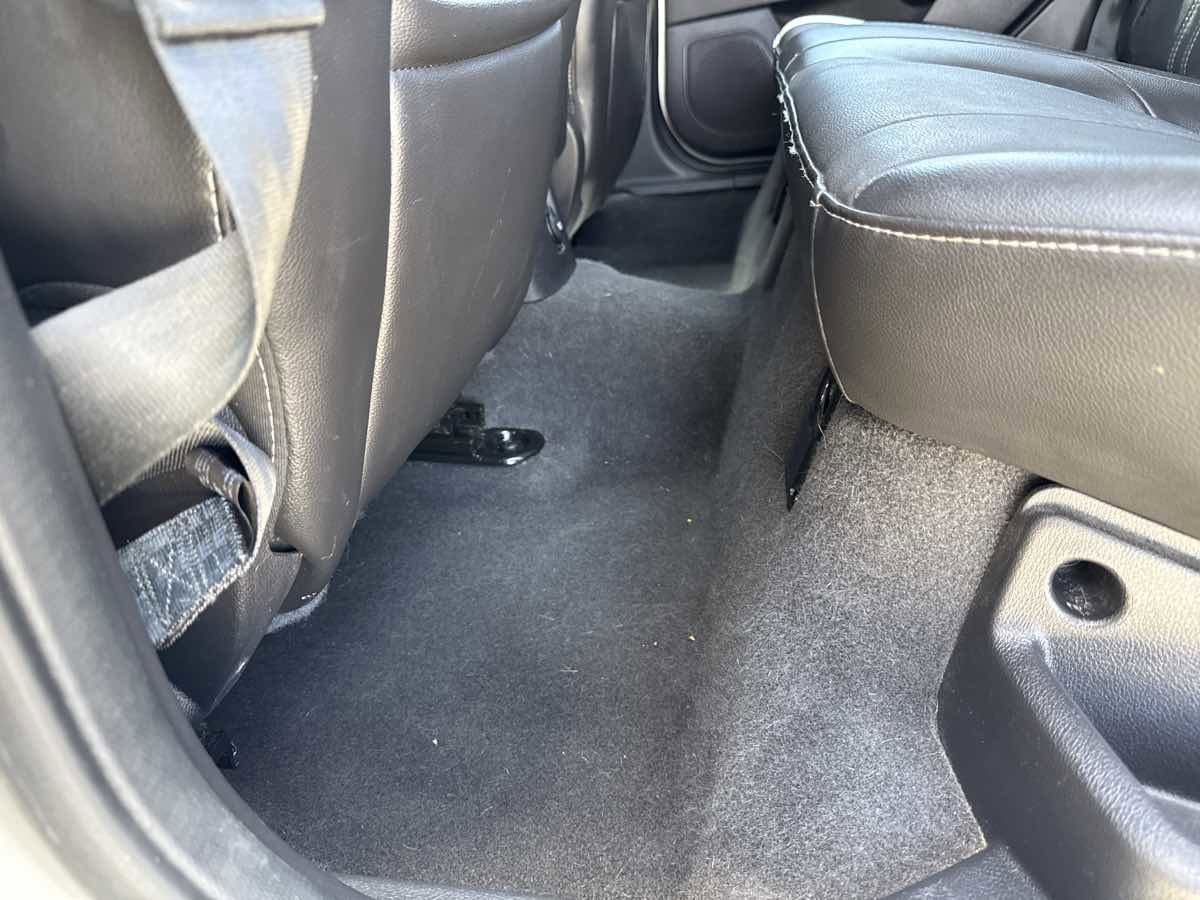 Used 2013 Ford Focus SE FWD image 12