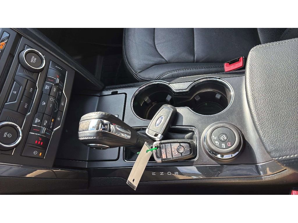 Used 2018 Ford Explorer XLT w/ Equipment Group 202A image 20