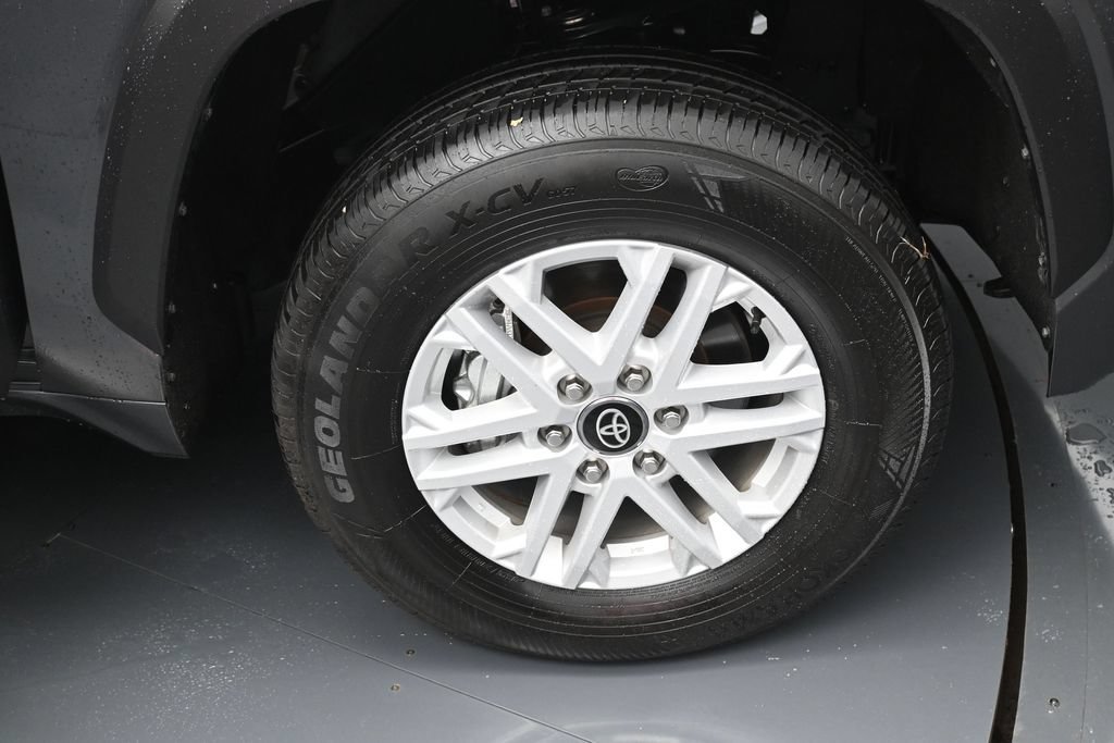 Certified 2026 Toyota Tundra SR5 AWD/4WD image 33