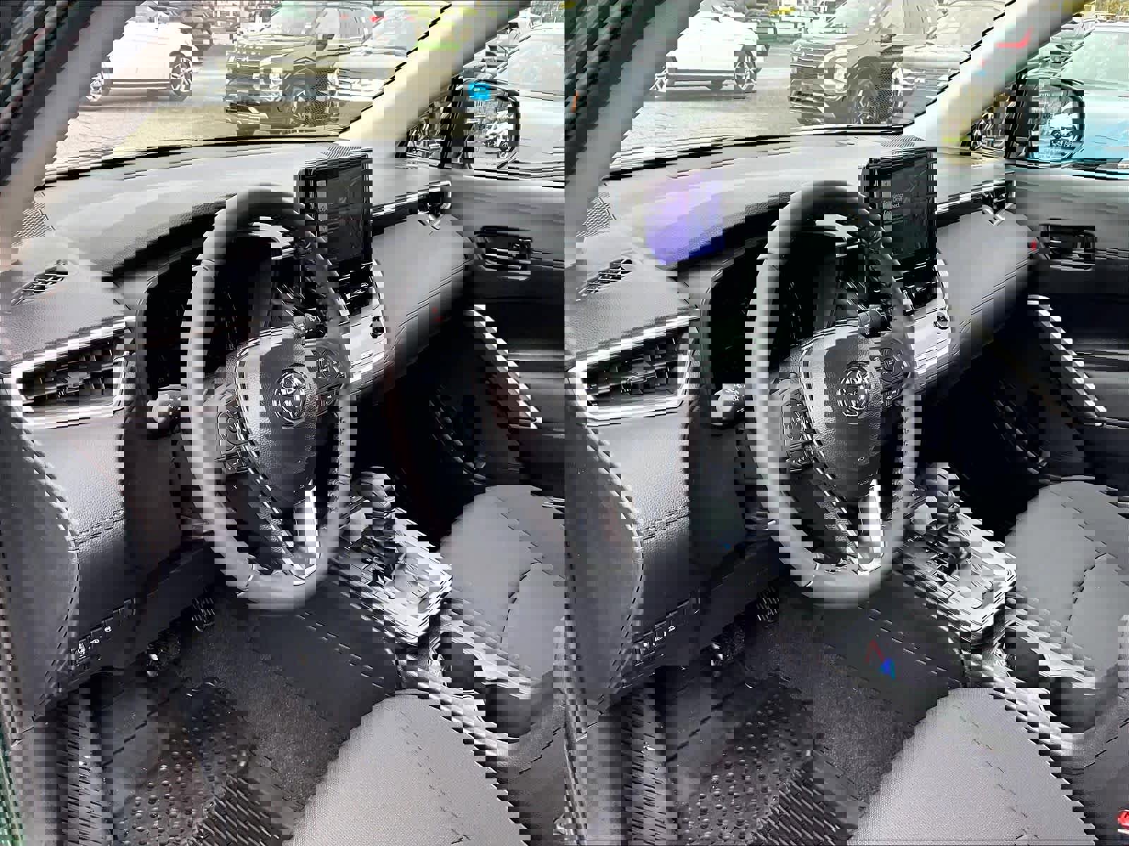 Used 2026 Toyota Corolla Cross LE w/ Moonroof Package image 8