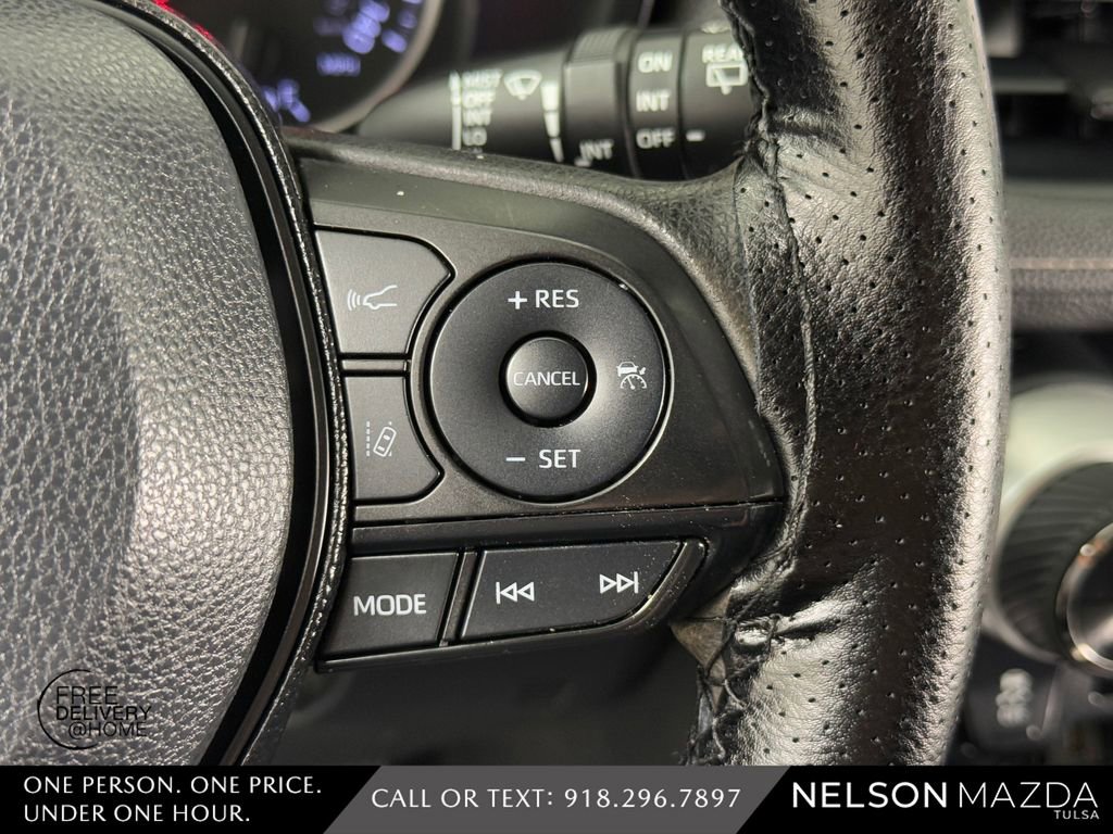 Used 2020 Toyota RAV4 XLE FWD image 26