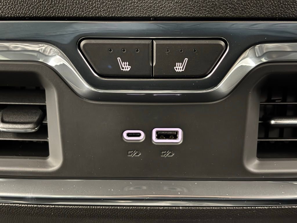 New 2026 GMC Sierra 1500 SLT w/ SLT Premium Package image 6