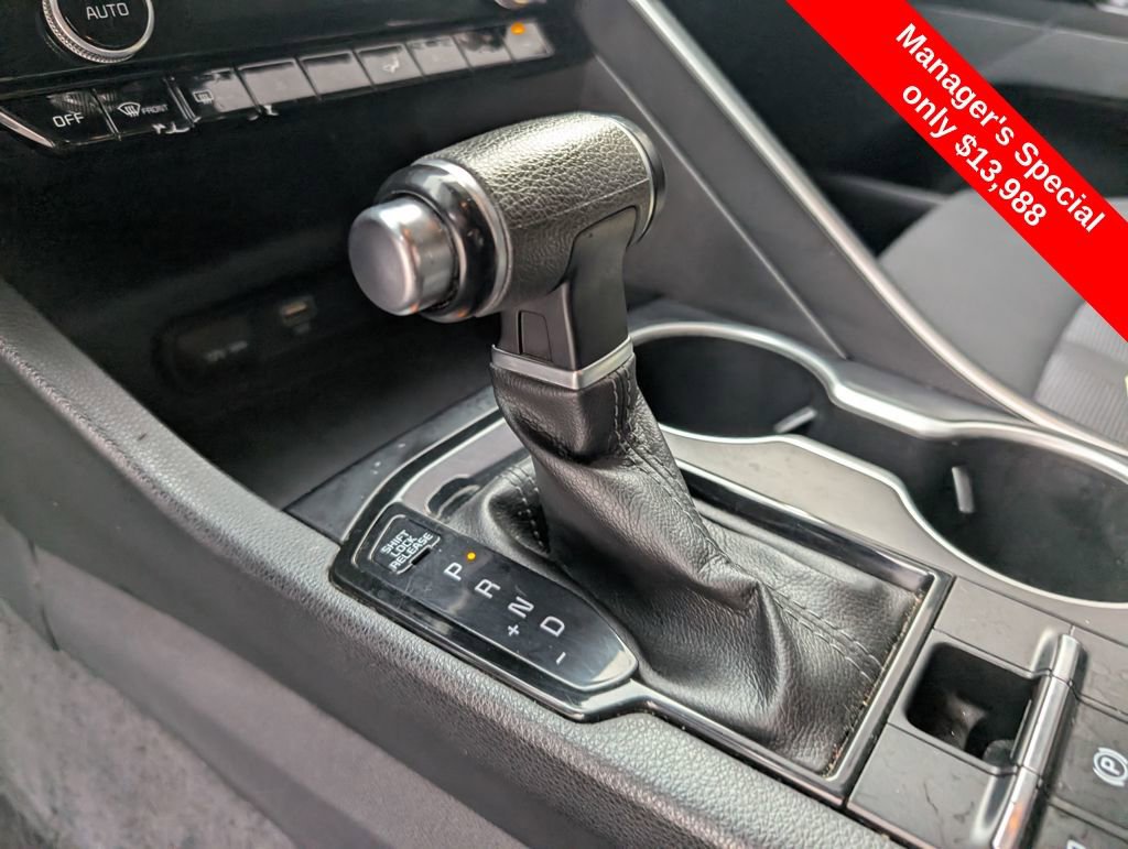 Used 2022 Kia K5 LXS image 22