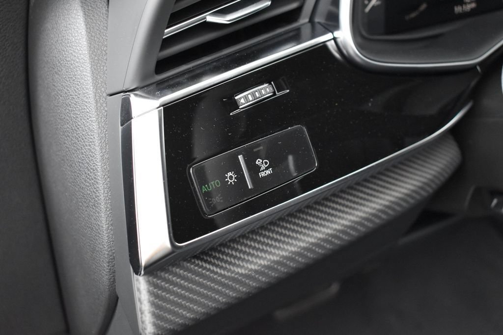 New 2026 Audi RS Q8 performance AWD/4WD image 7