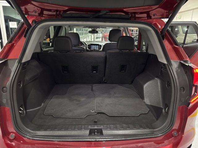 Used 2023 GMC Terrain SLE w/ Driver Convenience Package AWD/4WD image 17