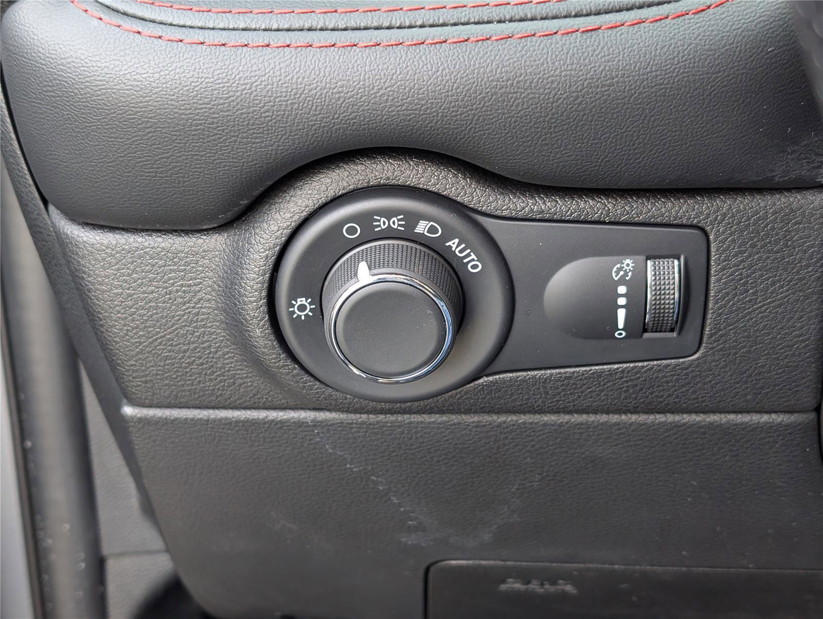 Used 2024 Dodge Durango GT image 22