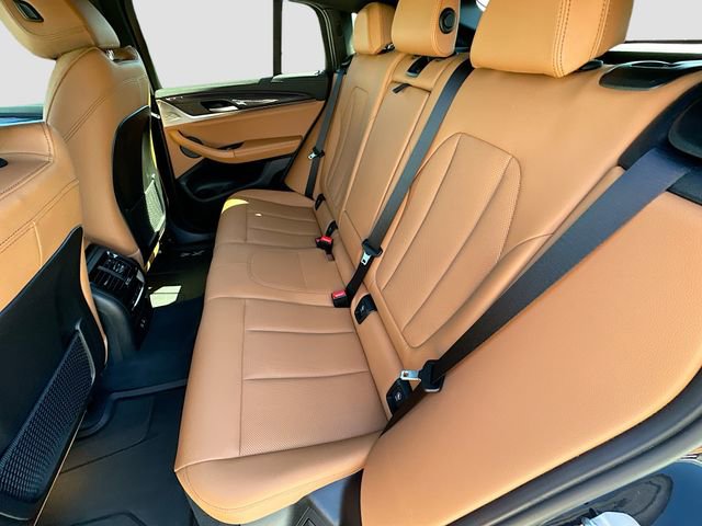 Used 2025 BMW X4 M40i w/ Premium Package image 26