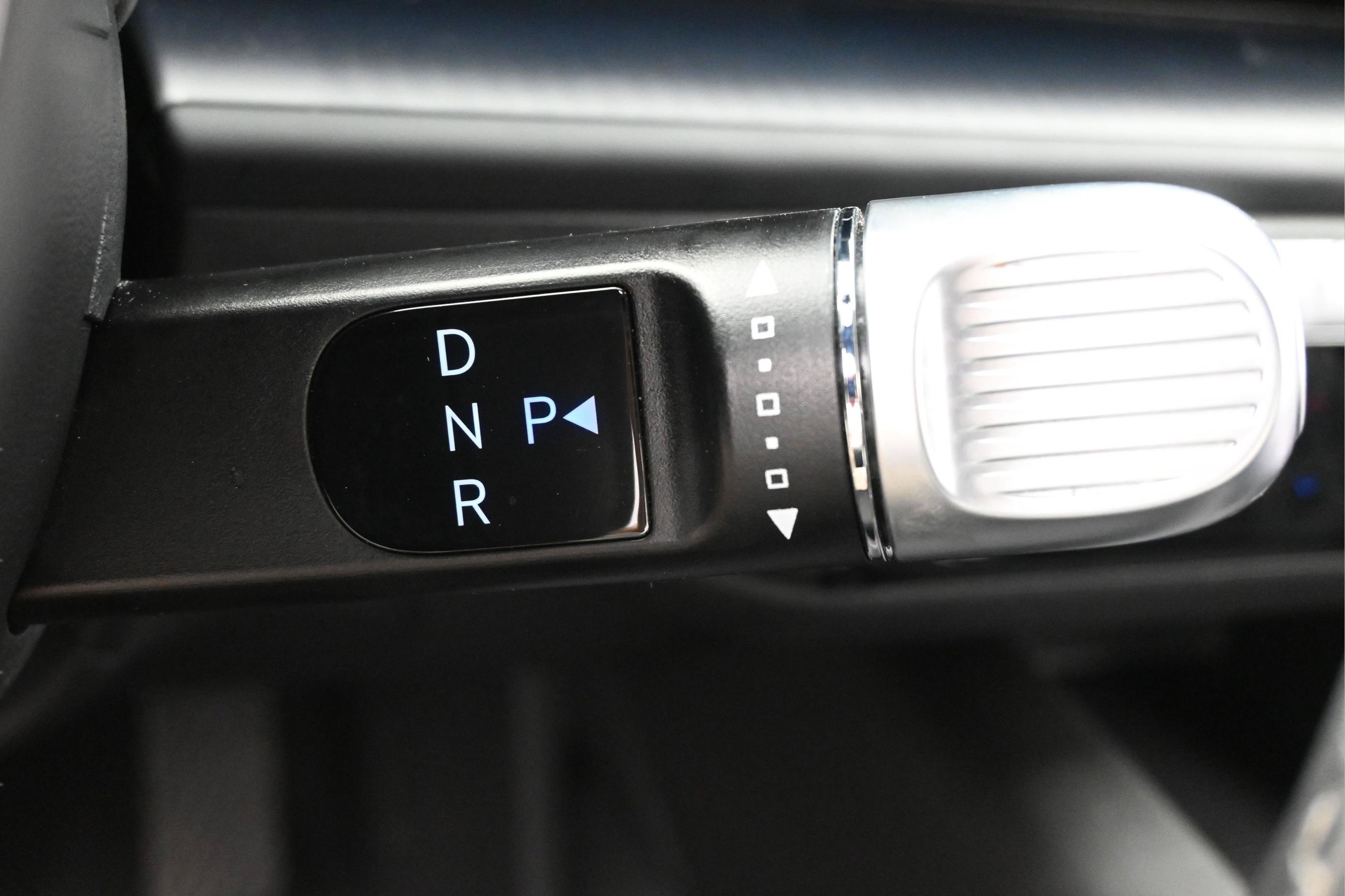 Used 2024 Hyundai Ioniq 6 SE RWD image 18