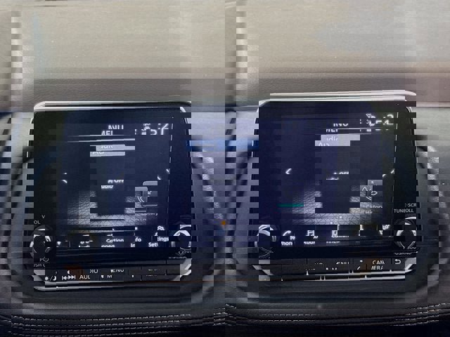 Certified 2023 Nissan Rogue SV image 12