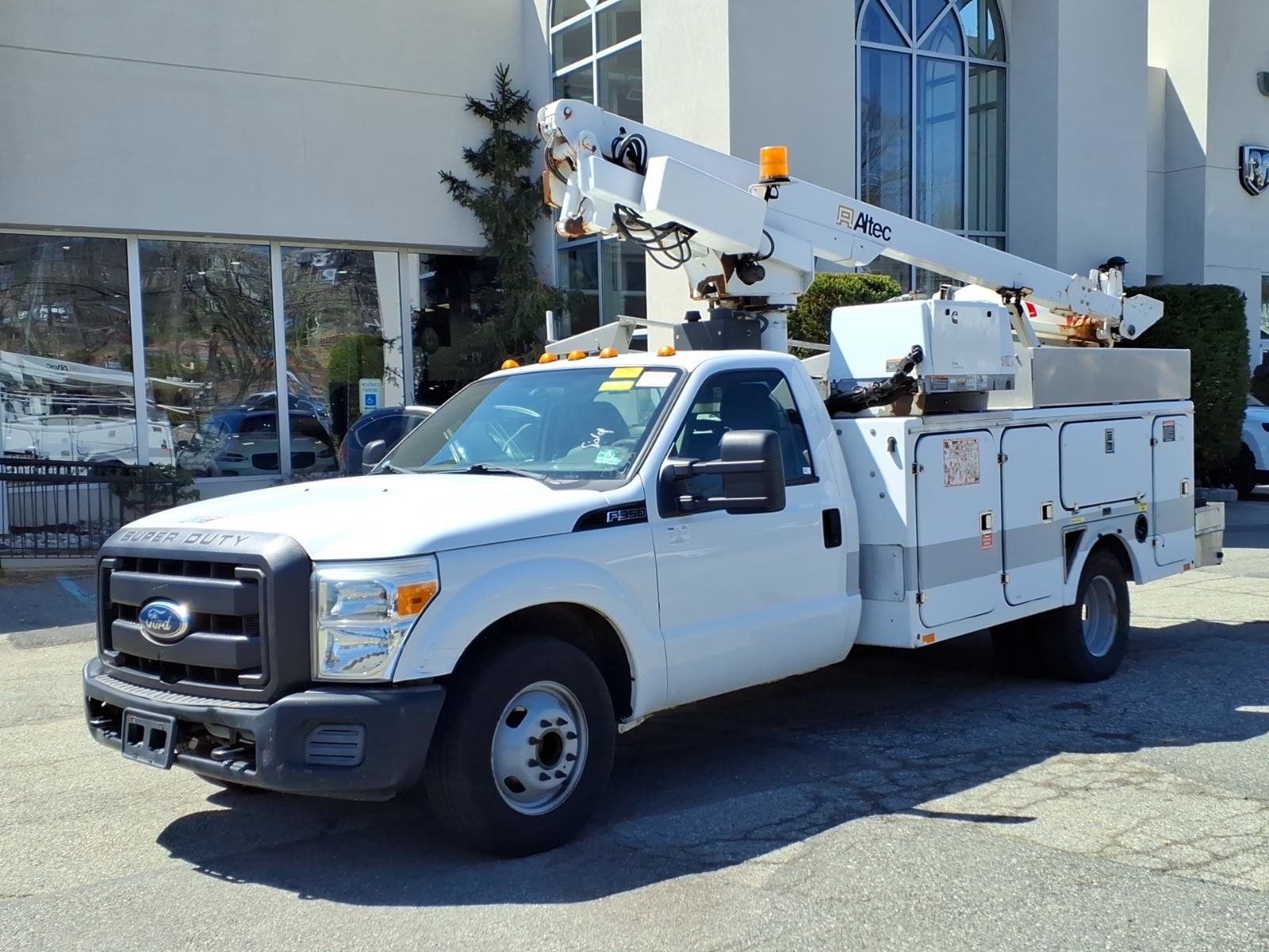 Used 2012 Ford F350 XL image 3