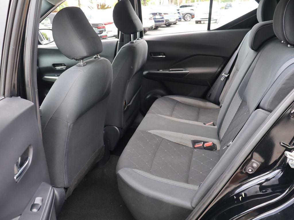 Used 2020 Nissan Kicks SV FWD image 30