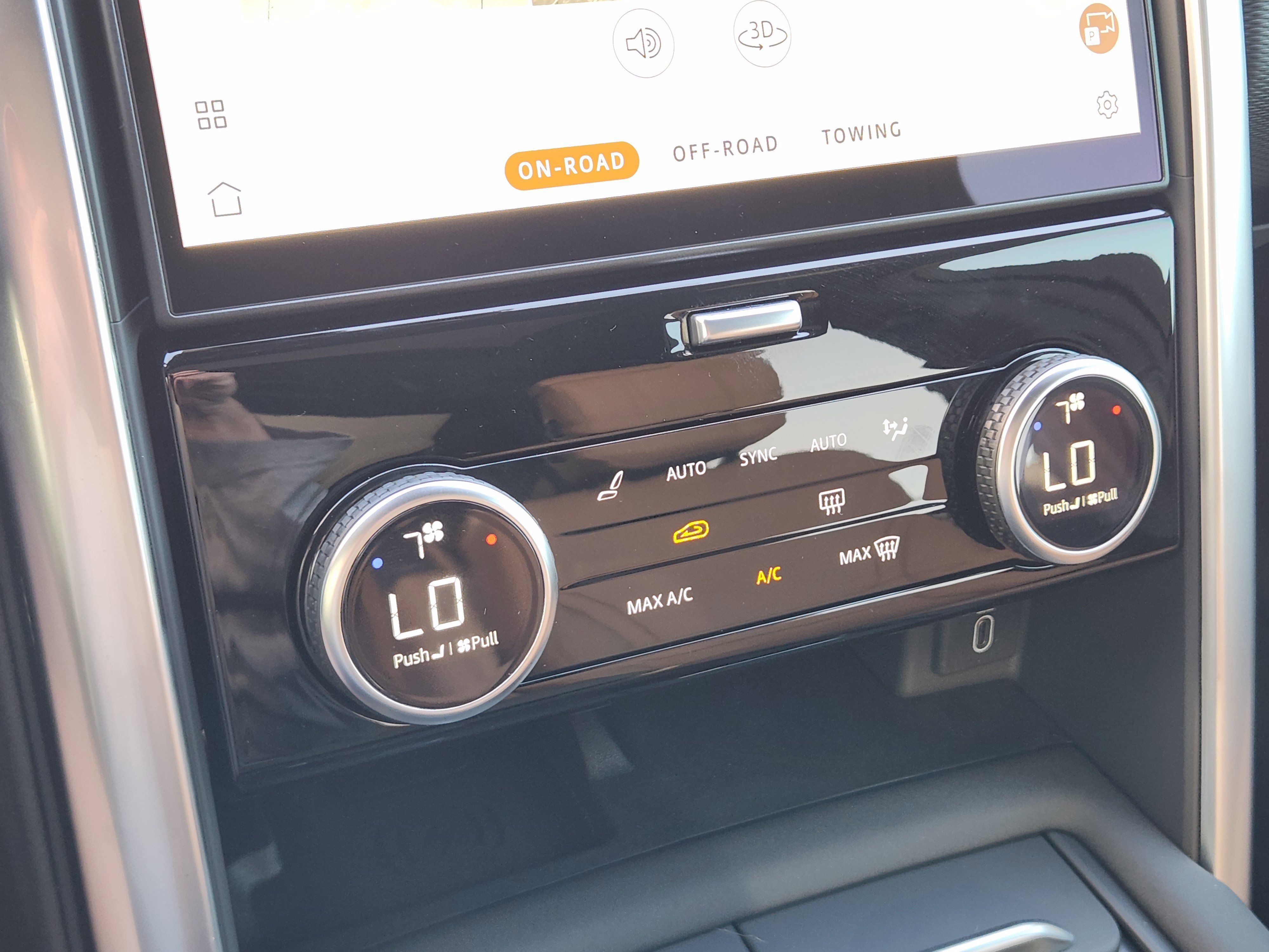 New 2026 Land Rover Discovery Limited Edition AWD/4WD image 15