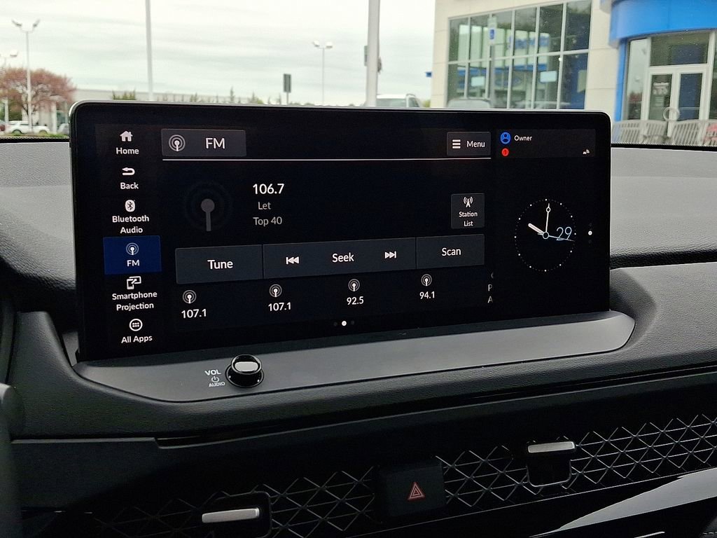 Used 2023 Honda Accord Sport image 3