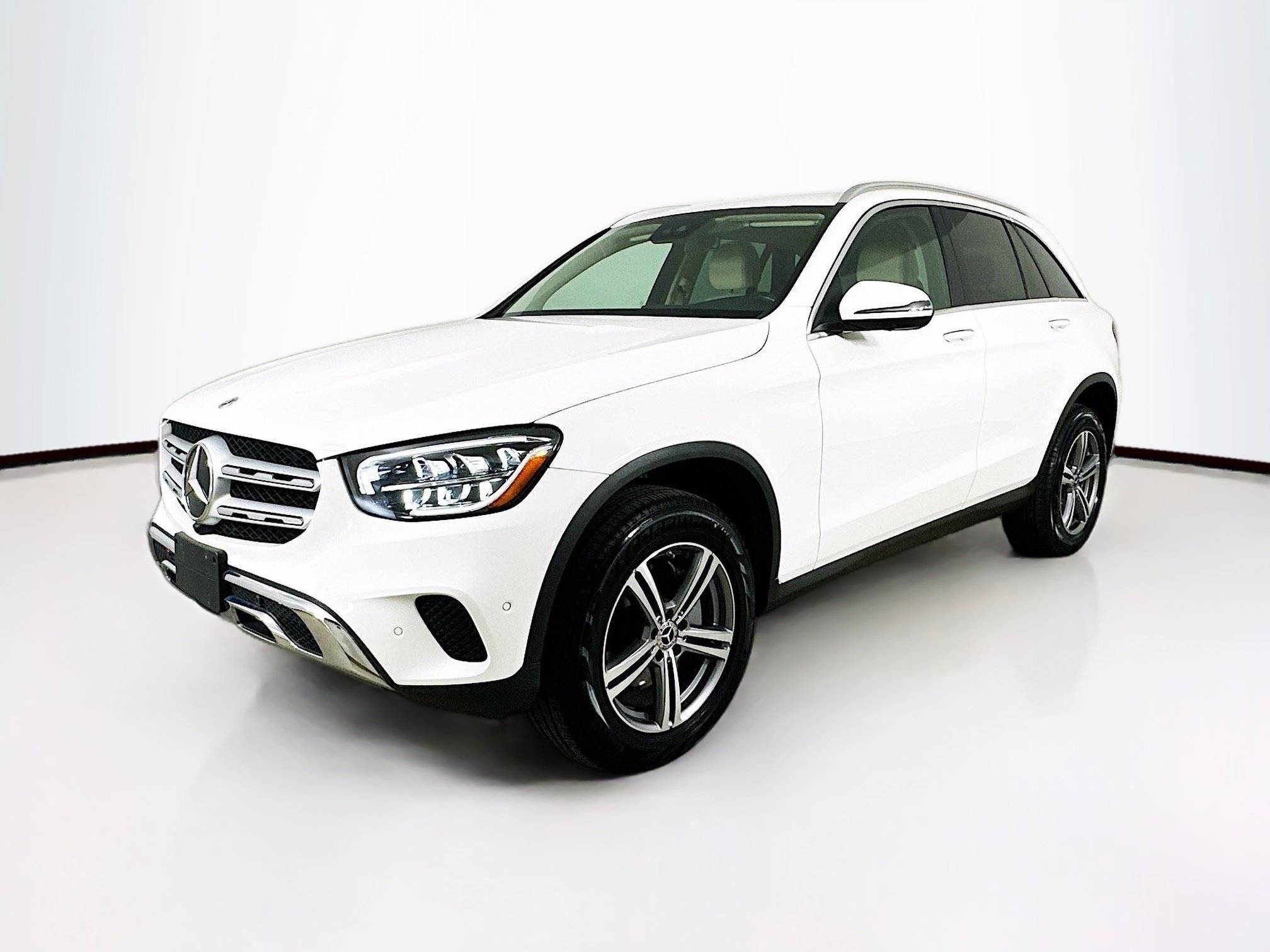 Certified 2022 Mercedes-Benz GLC 300 4MATIC w/ Multimedia Package Lite image 3