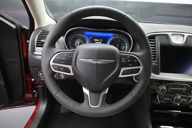 Used 2023 Chrysler 300 Touring L w/ Popular Equipment Group RWD image 16