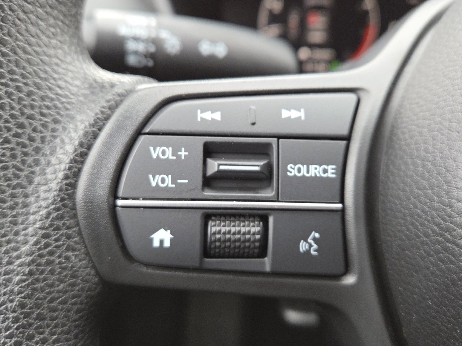 Used 2023 Honda HR-V LX image 32