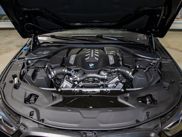 Used 2026 BMW M850i xDrive M850i xDrive image 5