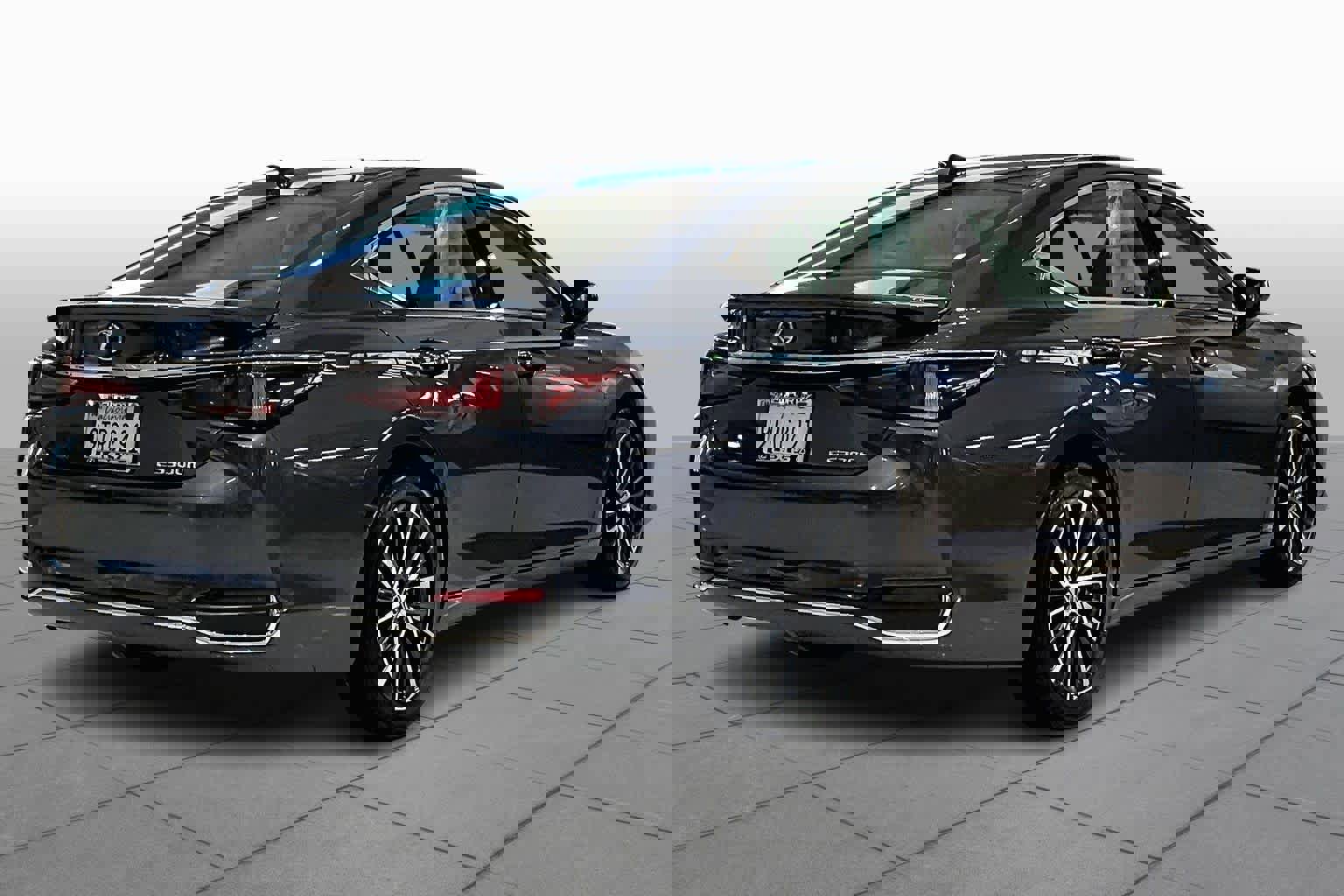 Used 2025 Lexus ES 300h w/ Premium Package image 12