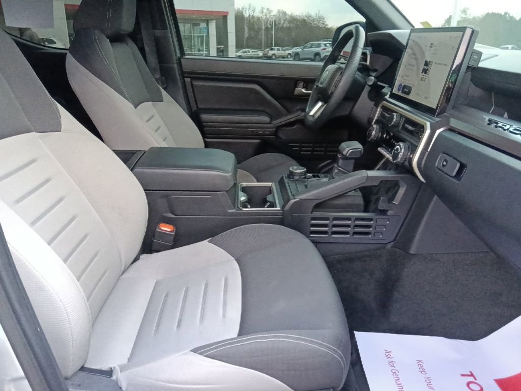 Used 2024 Toyota Tacoma TRD Sport image 31