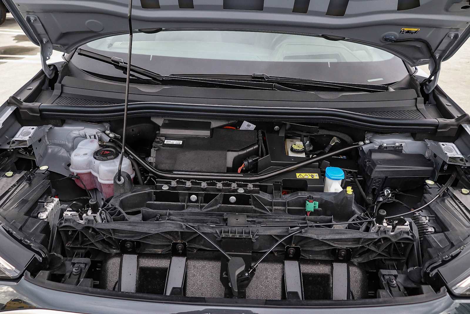 Used 2023 Audi Q4 e-tron Prestige image 38