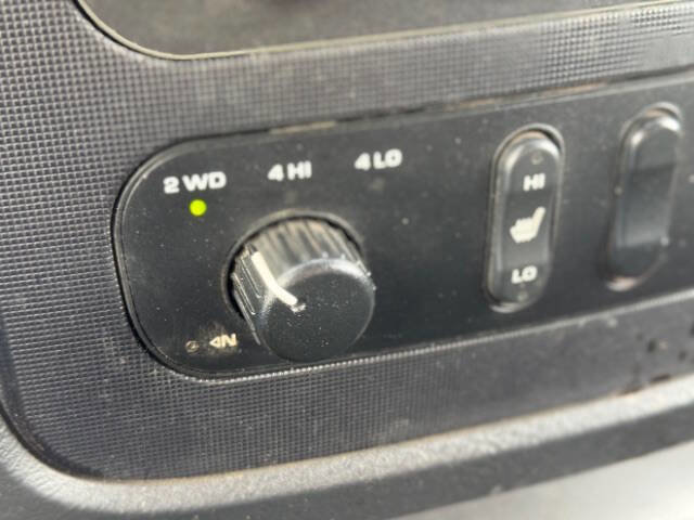 Used 2005 Dodge Ram 3500 Truck SLT image 15