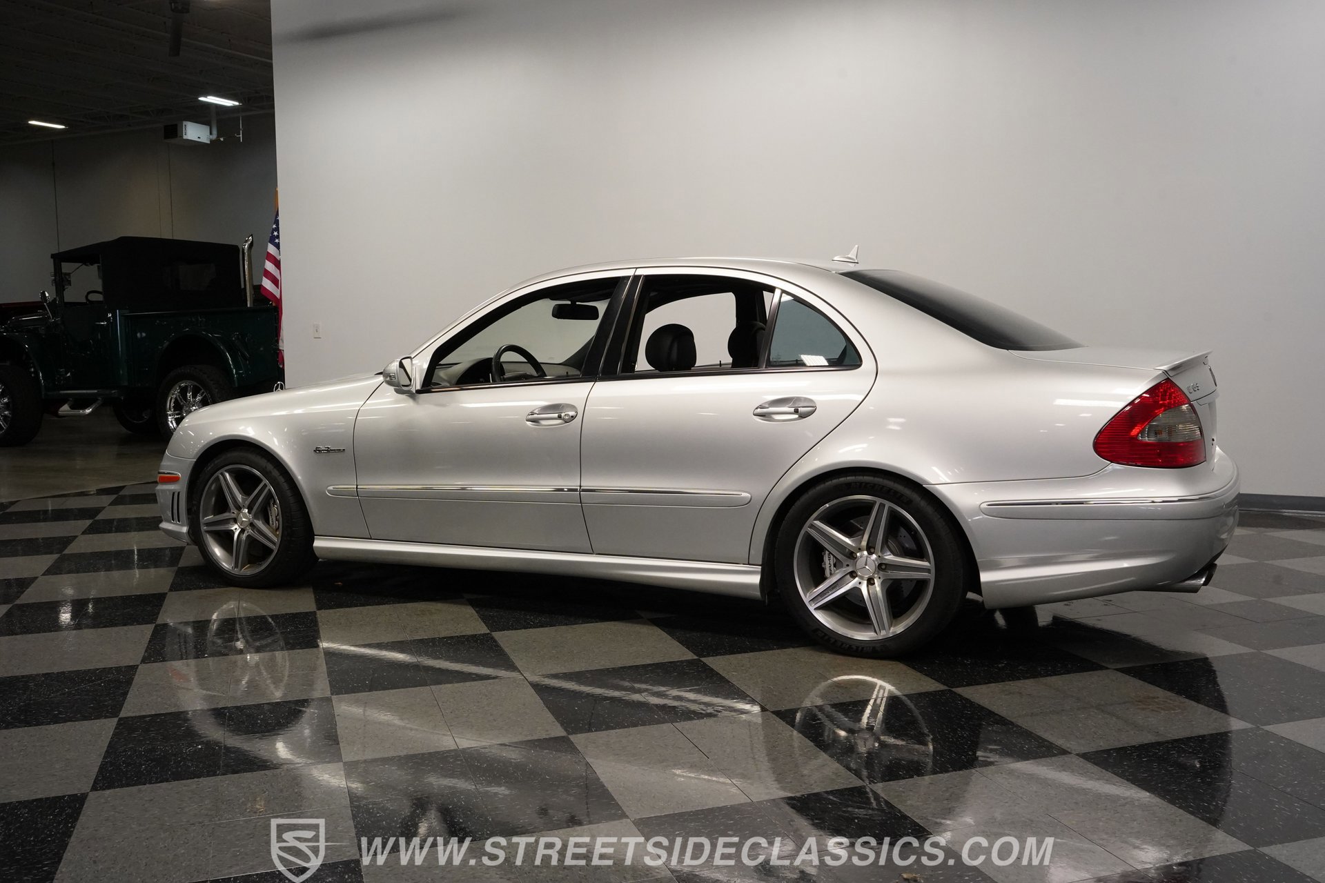 Used 2007 Mercedes-Benz E 63 AMG Sedan image 8