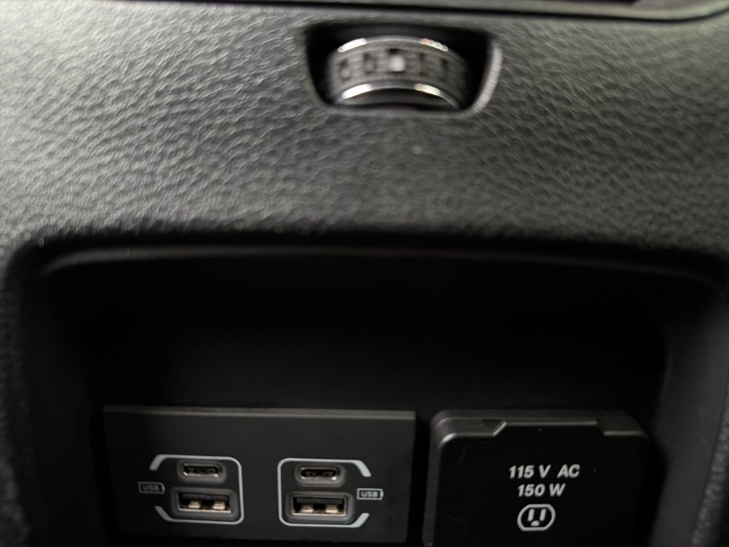 Used 2022 Jeep Cherokee Limited AWD/4WD image 22