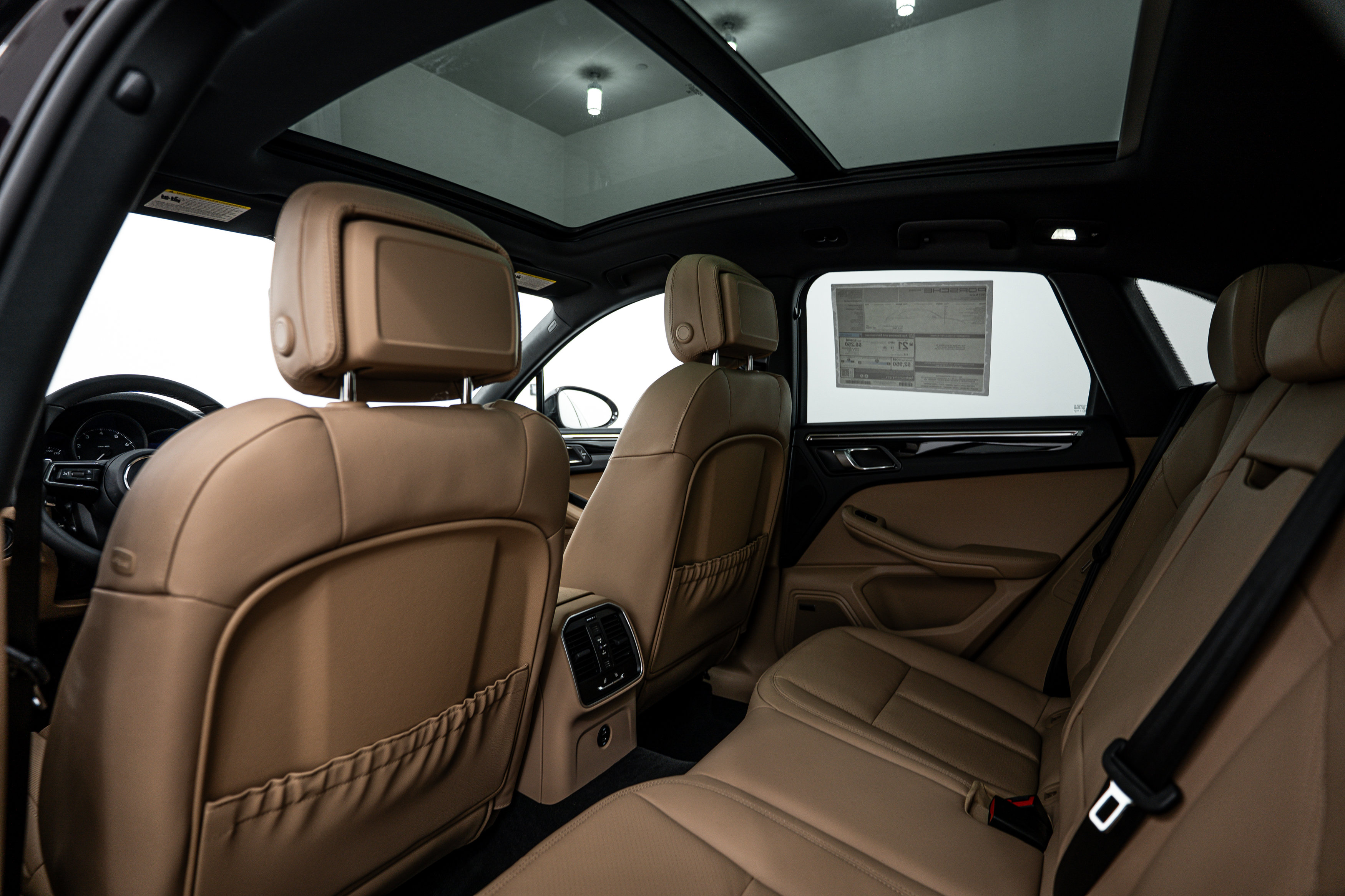 New 2026 Porsche Macan image 23