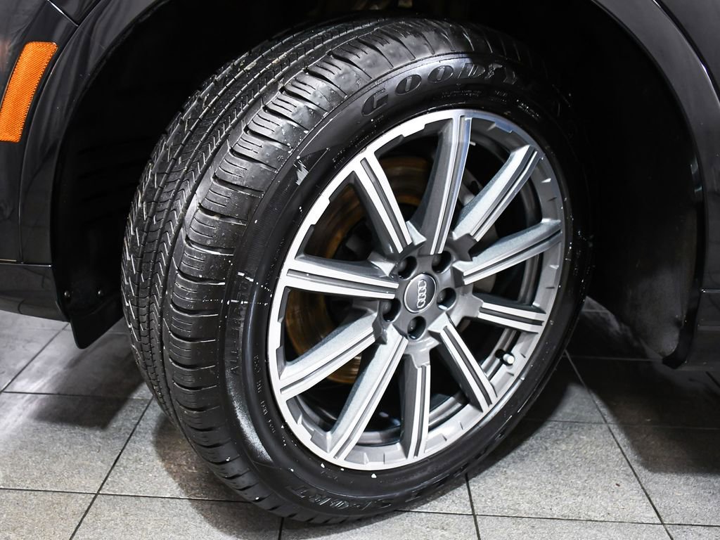 Used 2018 Audi Q7 3.0T Premium Plus AWD/4WD image 7