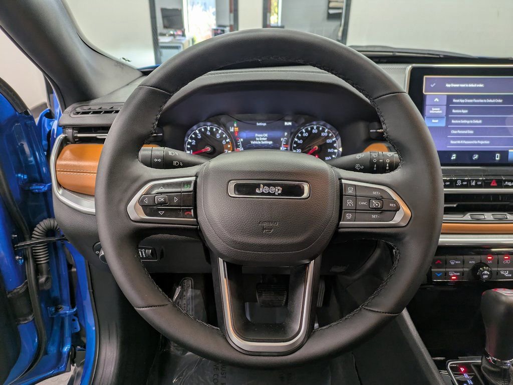 Used 2024 Jeep Compass Limited image 21