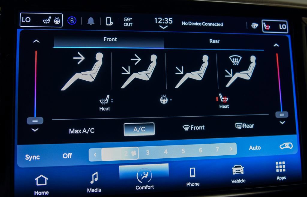 Used 2023 Chrysler Pacifica Touring-L image 24