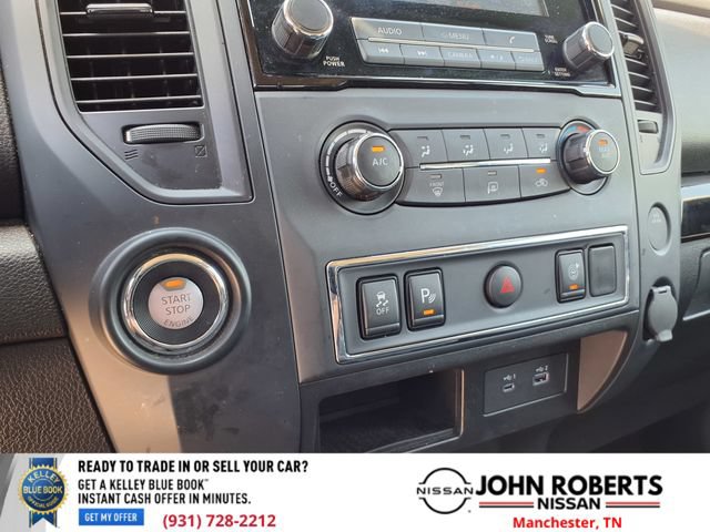 Used 2024 Nissan Titan SV RWD image 30