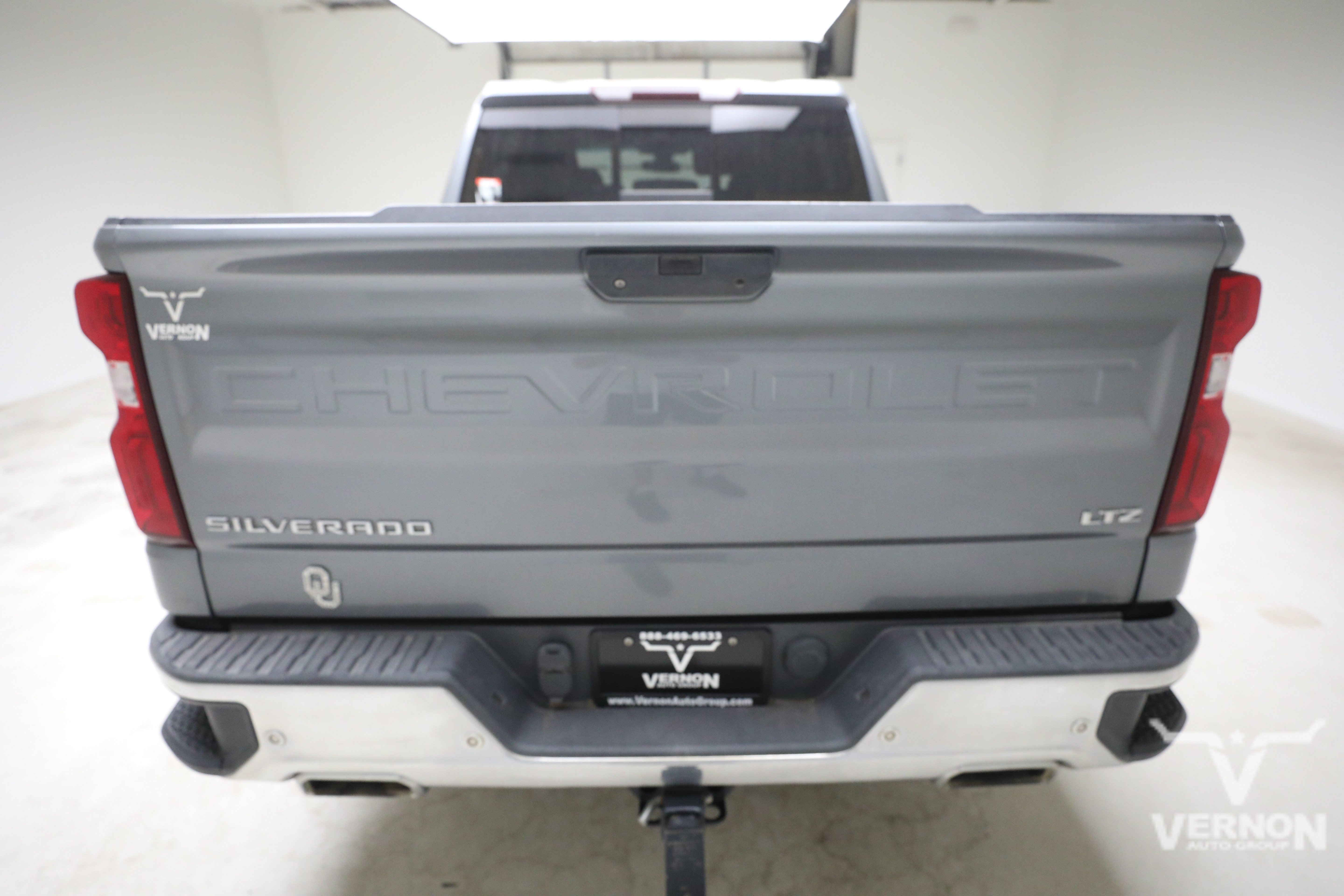 Used 2021 Chevrolet Silverado 1500 LTZ w/ LTZ Premium Texas Edition AWD/4WD image 3