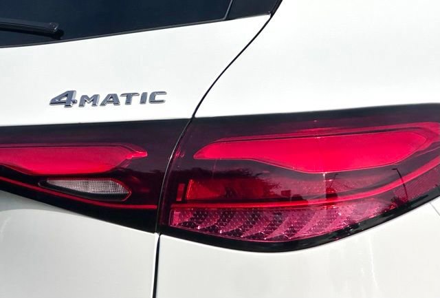 New 2026 Mercedes-Benz GLC 300 4MATIC image 13